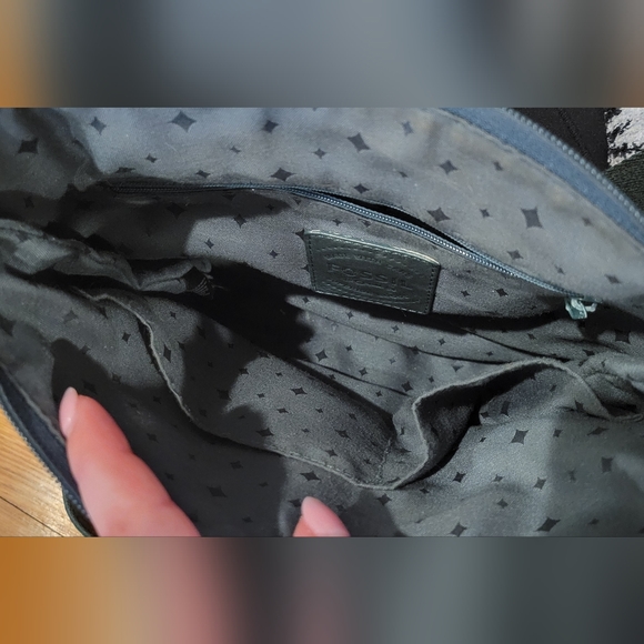 Fossil crossbody purse - Picture 3 of 8